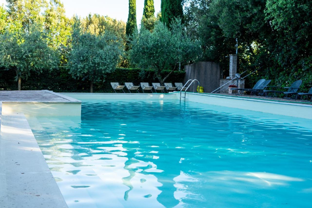 Hotel & Spa Villa Dei Mosaici Spello Exterior foto